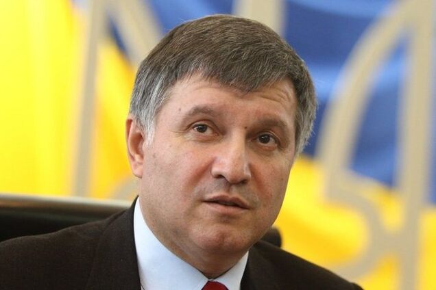 Аваков опроверг применение силами АТО фосфорных бомб