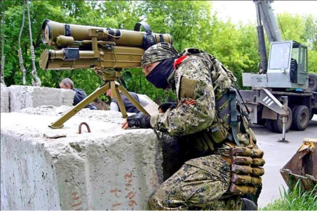 Терористи захопили гуртожиток луганського ВНЗ і встановили на його даху зенітну установку
