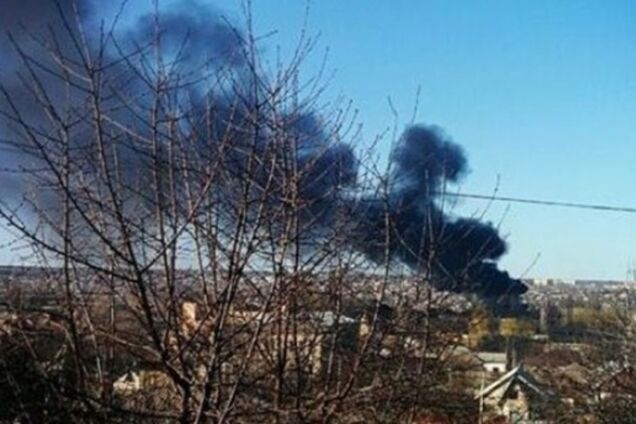 В Луганске снаряд попал в жилой дом: жители эвакуированы