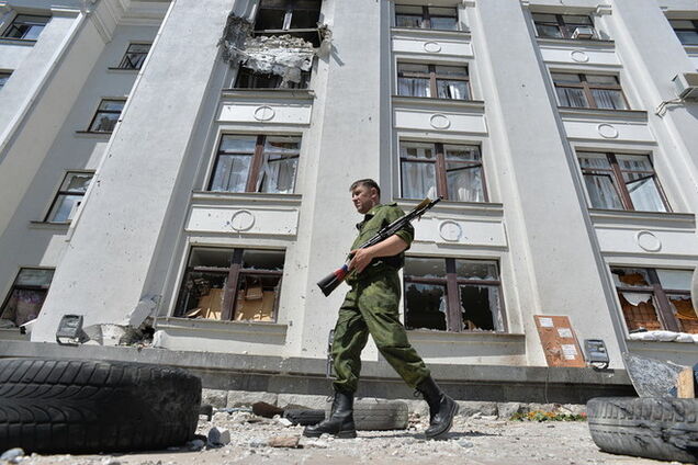 Луганчане бегут из осажденного города: с собой берут лишь тревожные сумки