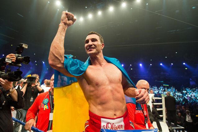 Компания братьев Кличко выиграла право на проведение боя Кличко – Пулев