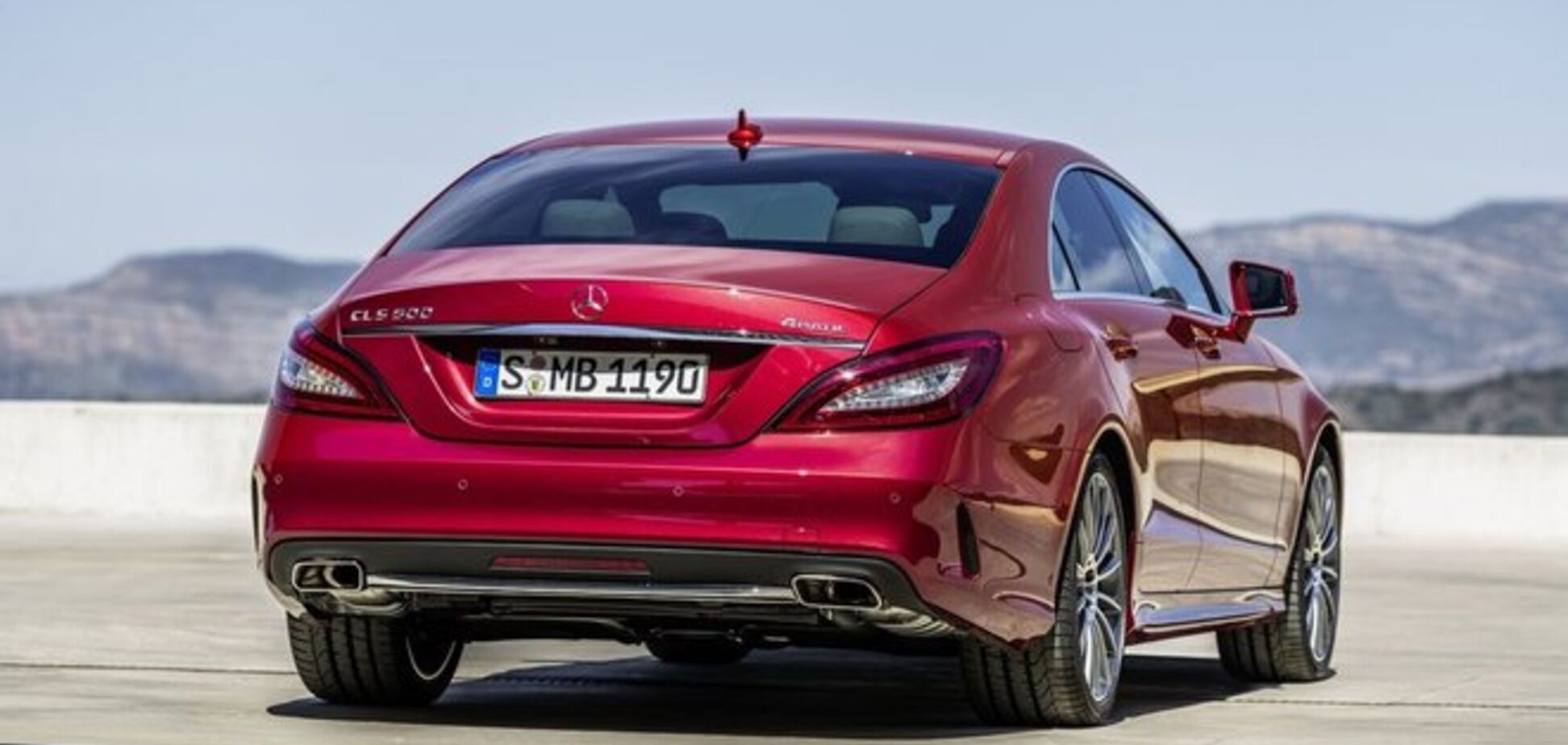 Мерседес обновил свое 4-дверное купе CLS