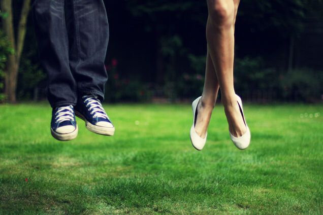 В России вслед за кружевными трусами запретят балетки, каблуки и кеды