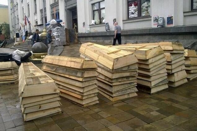 Луганские террористы готовят себе гробы