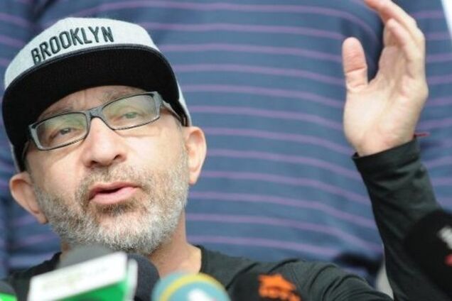 Справжні герої не покидають капітанський місток навіть в інвалідному візку