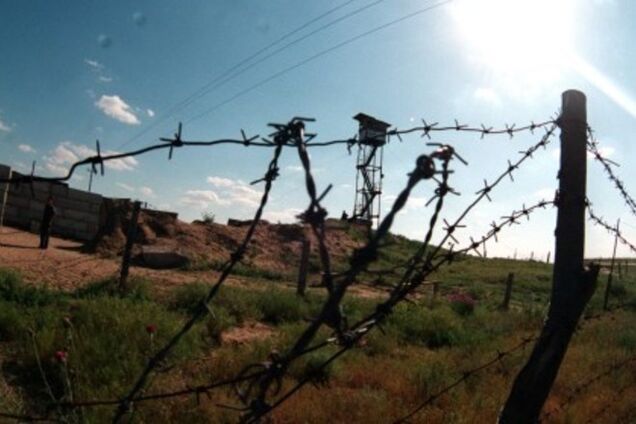 СМИ: на границе Херсонской области с Крымом появились украинские танки и БТРы