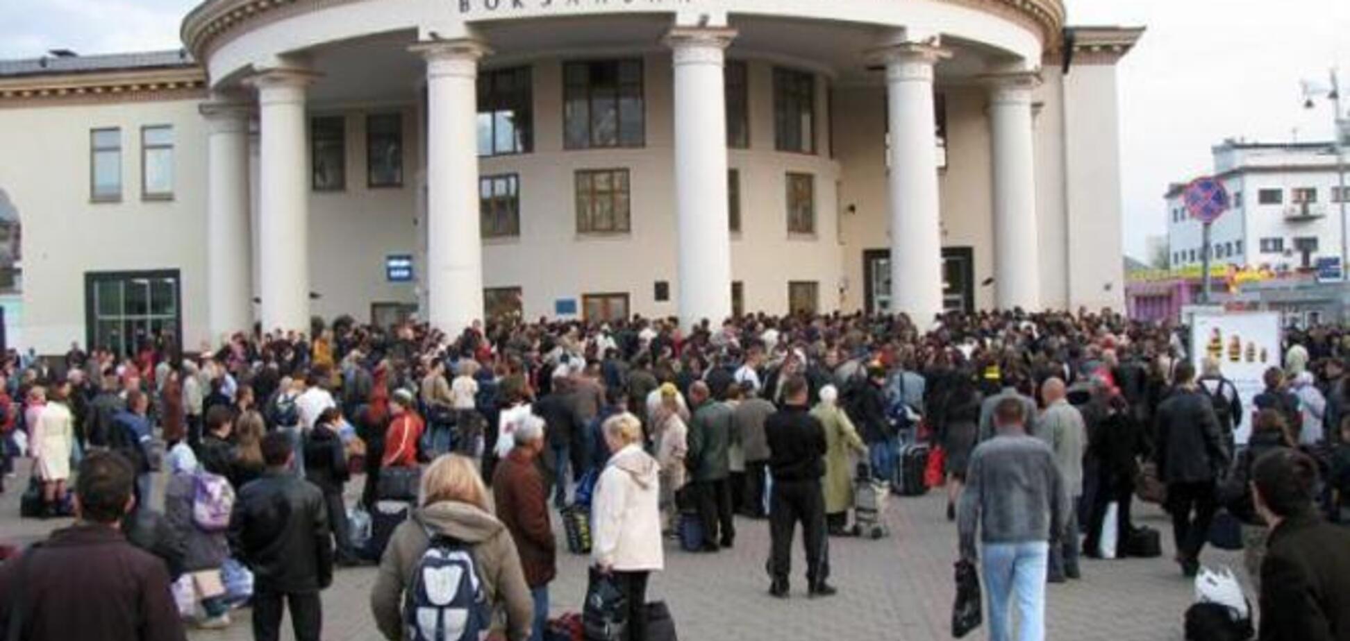 В Киеве шестой год обещают построить второй выход из станции метро 'Вокзальная'