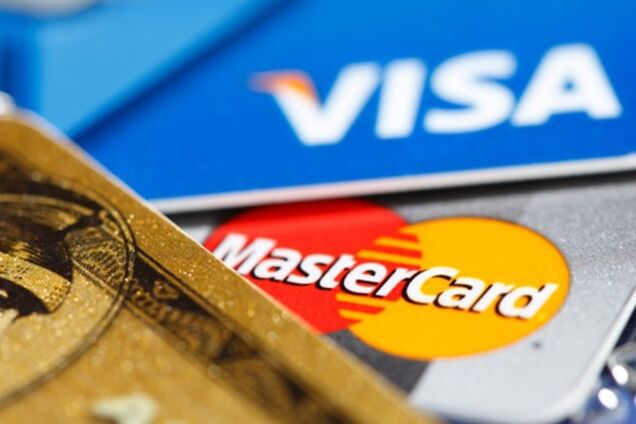 Путин пошел на уступки Visa и MasterCard, чтобы те остались в России