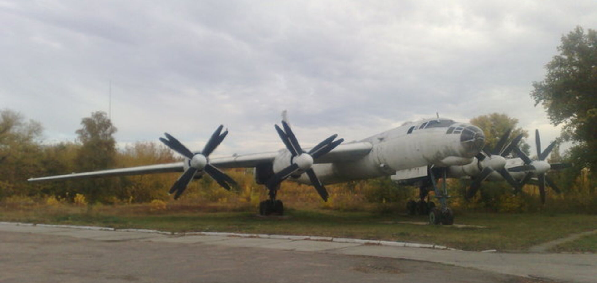 Военный аэродром на Киевщине через суд пытаются прибрать к рукам частные фирмы