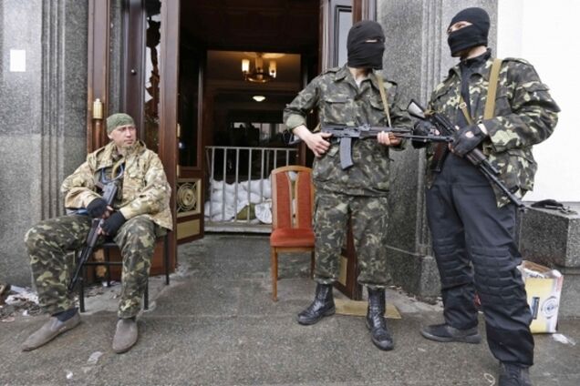 В Луганске террористы захватили предприятие и угнали 17 автомобилей