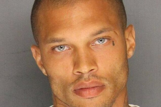 Фото симпатичного преступника собрало свыше 39 тыс. 'лайков' в Facebook