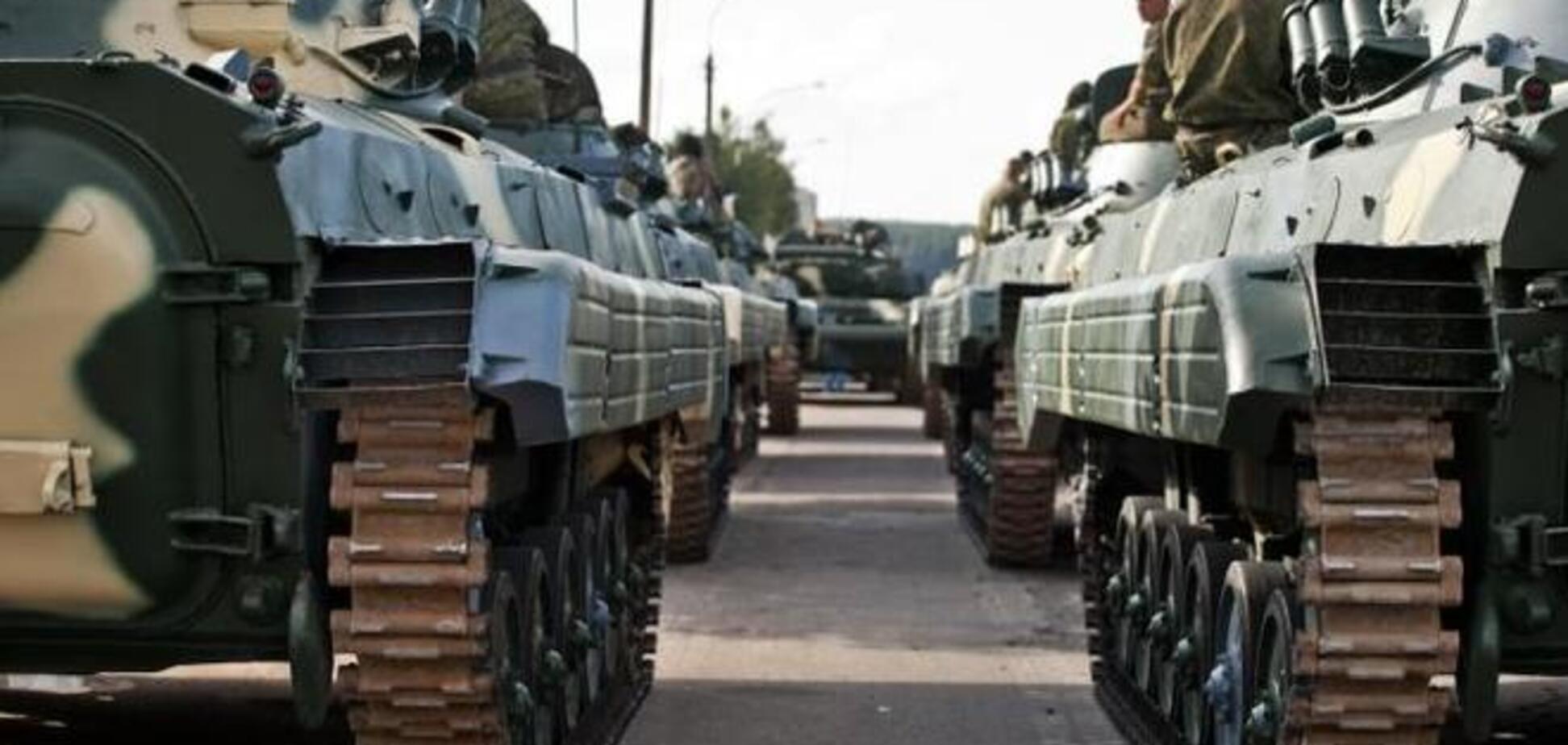 Колонна боевой техники террористов тянулась в сторону Луганска почти час - очевидцы