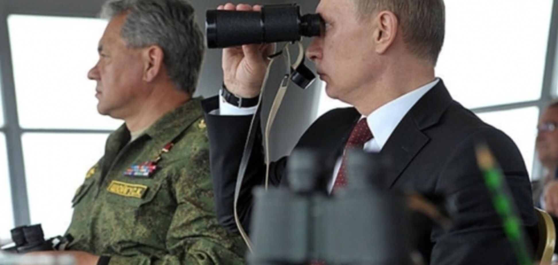 Путин приказал привести в полную боевую готовность войска Центрального военного округа РФ