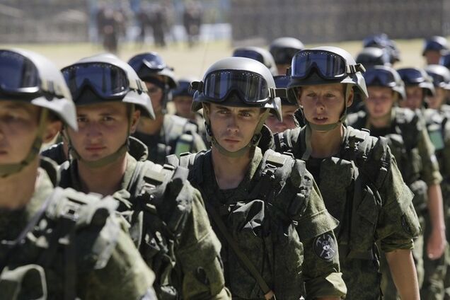 Украина требует от России официальных разъяснений, зачем она сгоняет войска на границу
