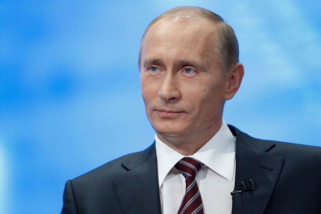 Путин поддержал Порошенко, но наврал, что из Украины в РФ летят боеприпасы
