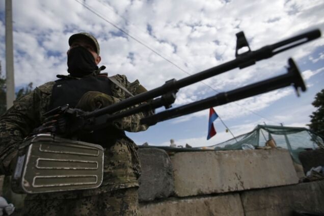 Террористы отомстили жителям, разобравшим их блокпост: стреляли в воздух и похитили активистов