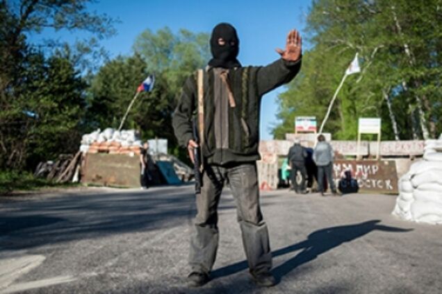 Під Краматорському місцеві жителі без зброї розігнали терористів і знищили їх блокпост