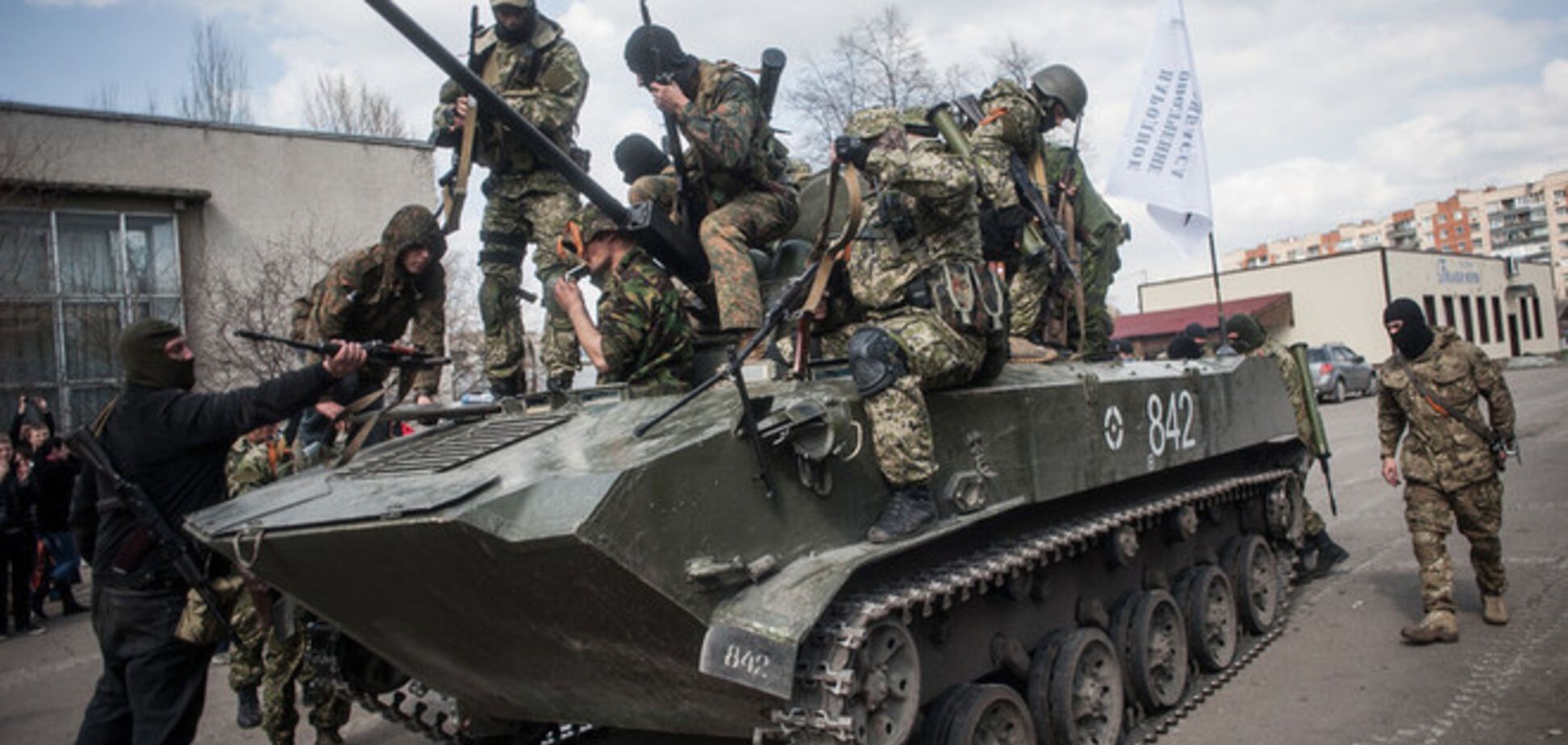 ЗМІ Кремля публікують оголошення терористів з 'ДНР' про набір танкістів