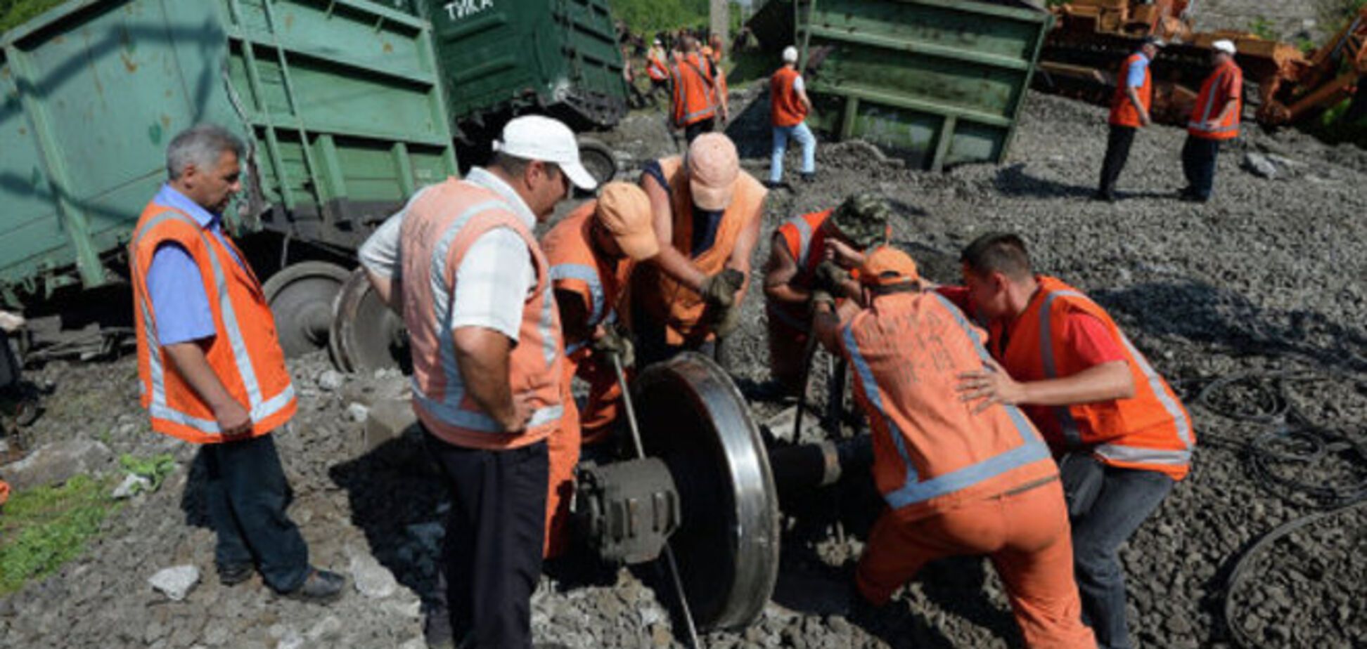 Рух поїздів по вибухнули ділянці Іловайськ-Кутейникове відновлять до вечора