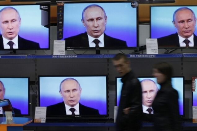 Украинская госкомпания транслирует в Донбассе российские каналы, украинские молчат