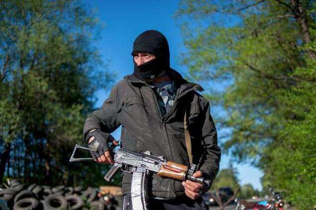 Бойовики захопили на Луганщині відділення казначейства і відділ міліції