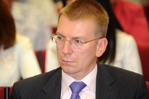 Глава МИД Латвии одобрил обращение Путина к Совету Федерации