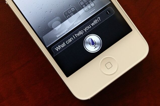 Apple научит говорить Siri по-русски