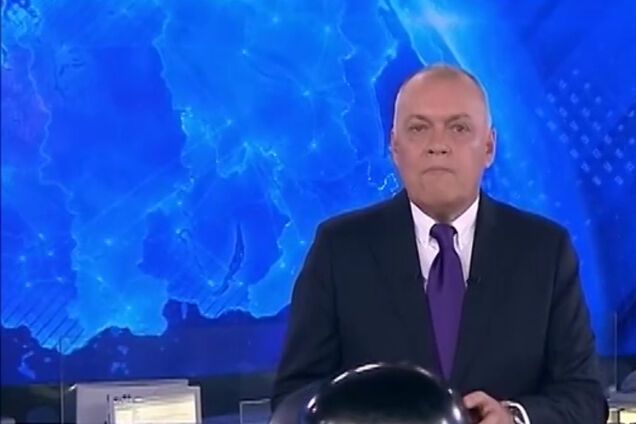 Нацсовет по телерадиовещанию требует отключить три российских телеканала