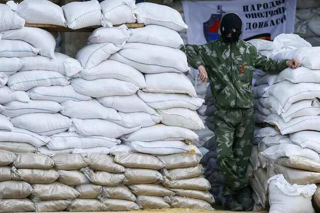 Незважаючи на заяви РНБО, перемир'я на блокпостах під Слов'янськом поки так і не настало