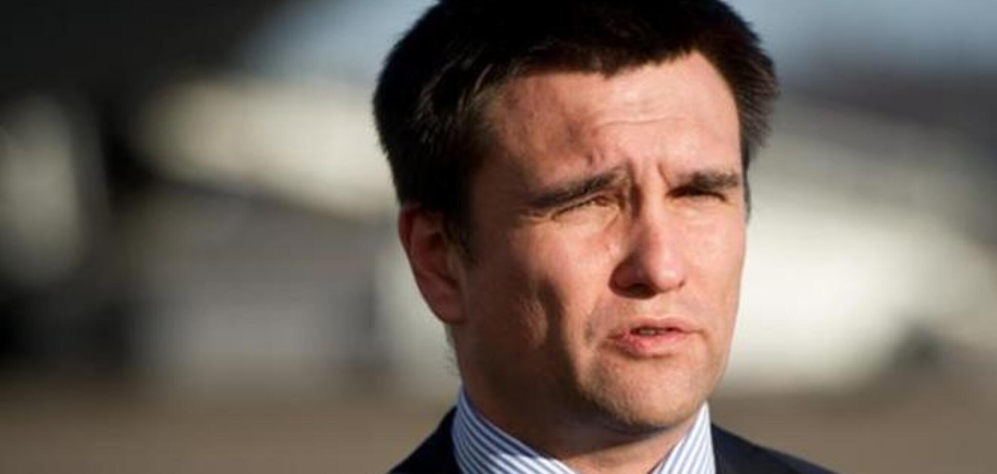 Глава МИД Украины в среду посетит штаб-квартиру НАТО