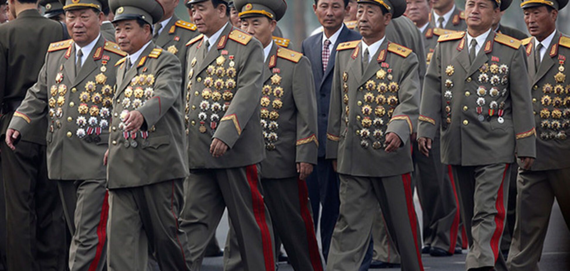 В КНДР військовий парад вперше транслювався в прямому ефірі