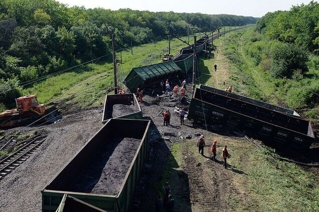Из-за террористов на Донецкой ж/д пострадало 5 человек, один погиб