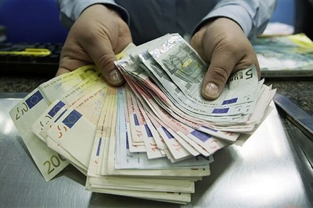 Хоменко объяснил коррупцию в своем ведомстве низкими зарплатами сотрудников