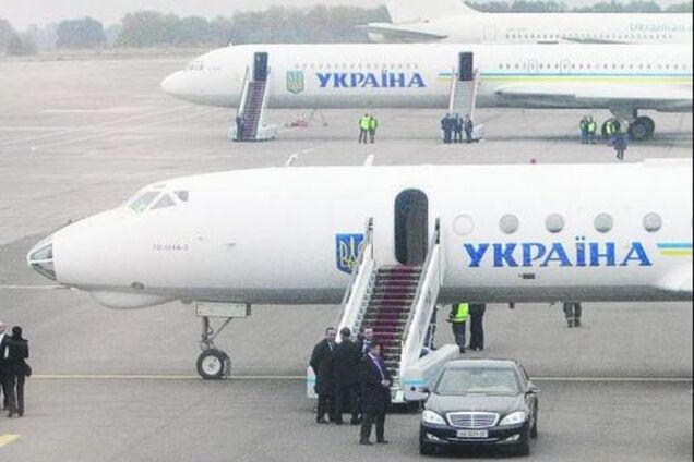 Каждый полет Азарова обходился госбюджету в 1 млн грн