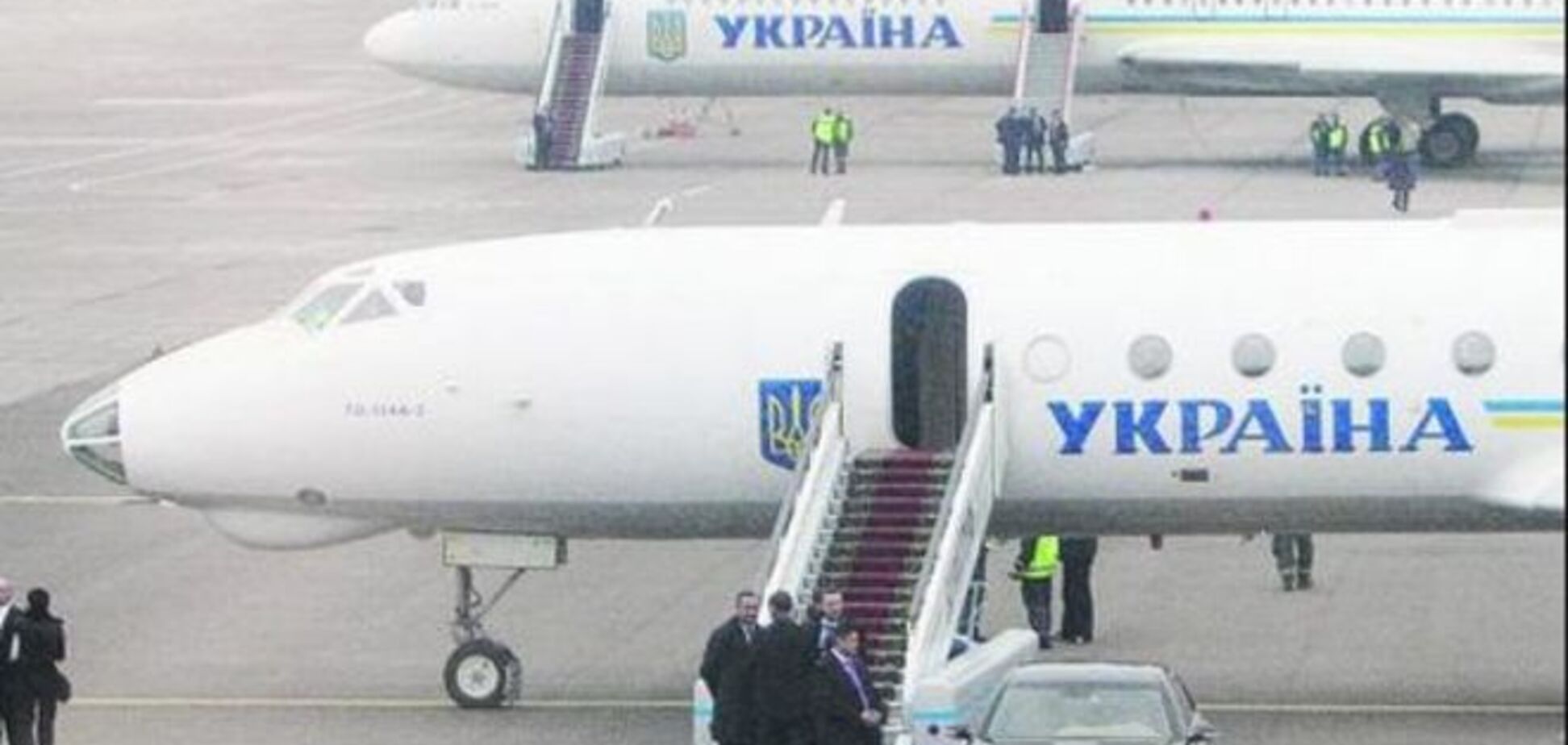 Каждый полет Азарова обходился госбюджету в 1 млн грн