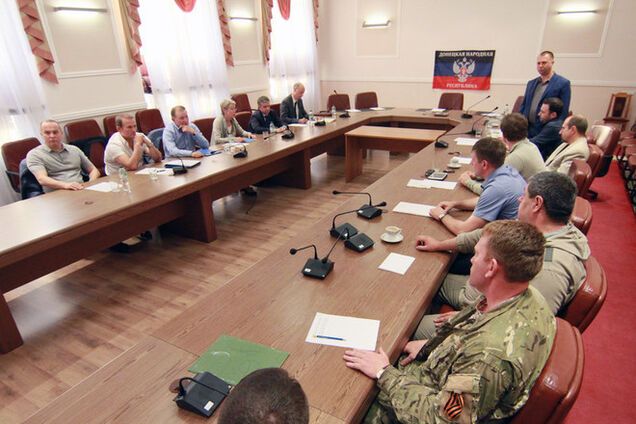 ЗМІ повідомили про початок другого раунду переговорів у Донецьку