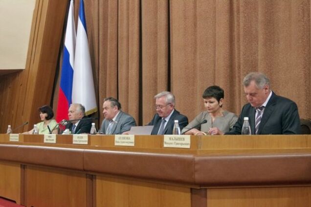 Россия в пять раз увеличила штат крымских чиновников