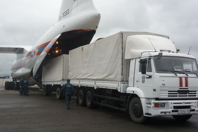 Из России в Украину отправилась колонна с гуманитарным грузом