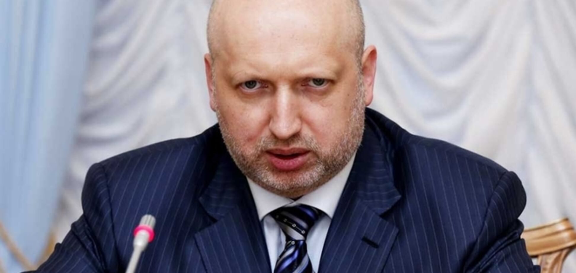 СНБО поручено проработать вопрос необходимости введения военного положения на Донбассе
