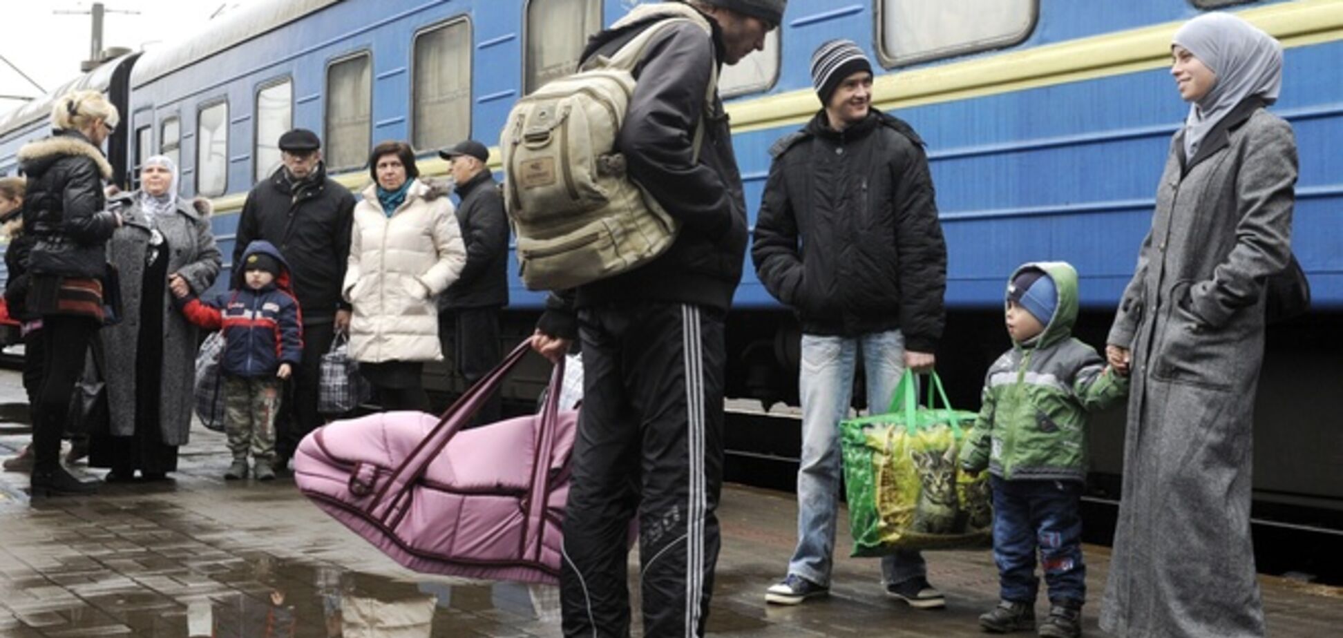 З Криму на материкову частину України виїхали до 10 тис. осіб