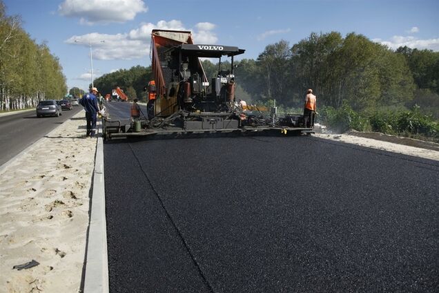 Россия обещает вложить 4,4 млрд рублей в ремонт крымских дорог