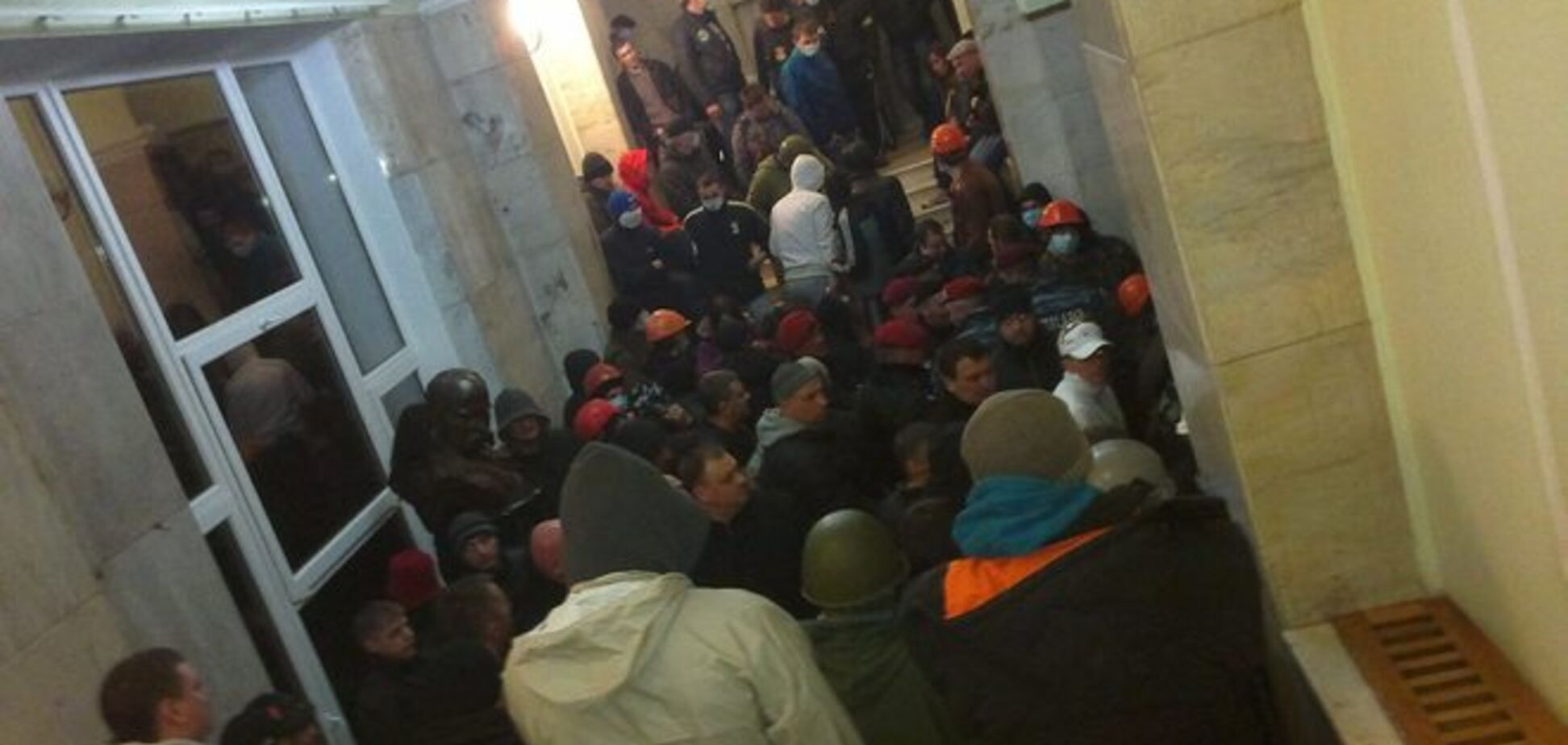 Захватчикам Харьковской ОГА предъявили иск на возмещение многомиллионного ущерба