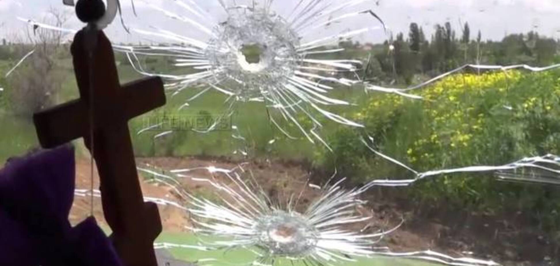 У Донецькій області невідомі розстріляли два автомобіля