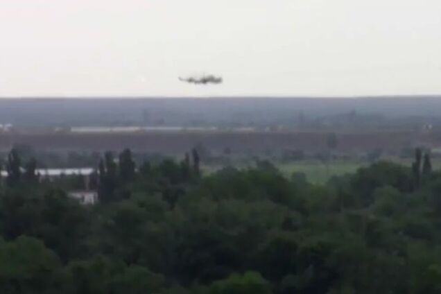 В Славянске террористы сбили штурмовик СУ-25 и вертолет МИ-24 – очевидцы