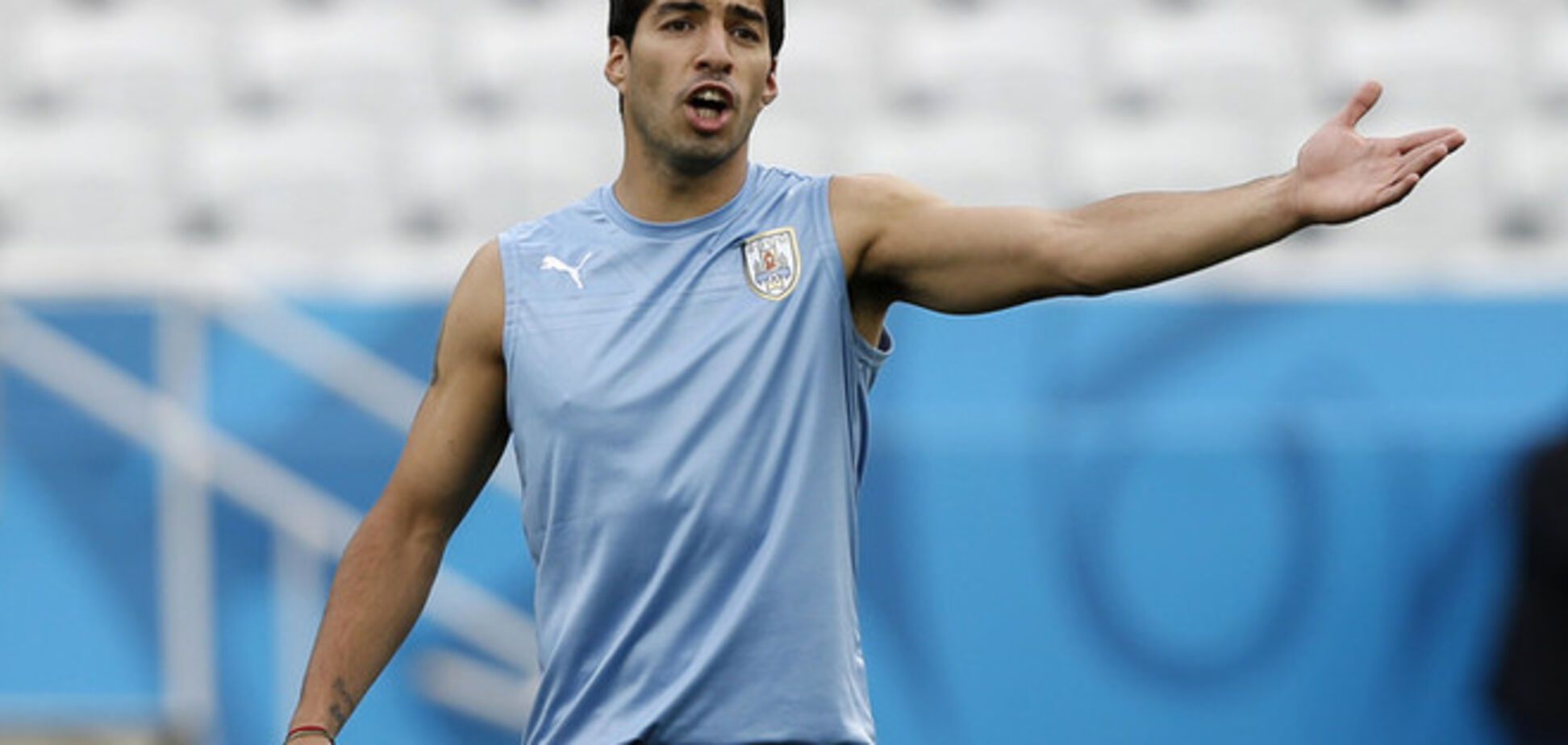 ЧМ-2014. Суаресу предложили играть в Косово во время дисквалификации