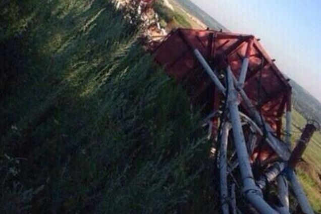 На Карачуне из-за обстрела рухнула 200-метровая телевышка