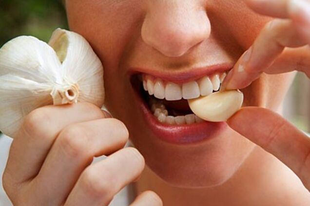 В ЛДПР появилась непереносимость чеснока, его решили запретить в общественных местах