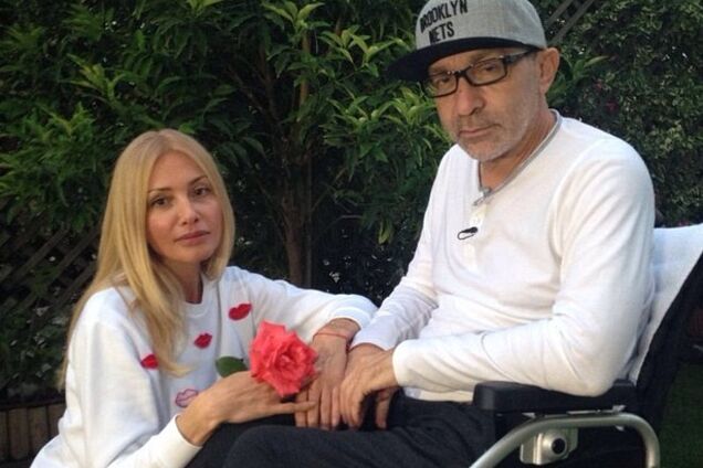 Кернес в инвалидной коляске отдохнул на море