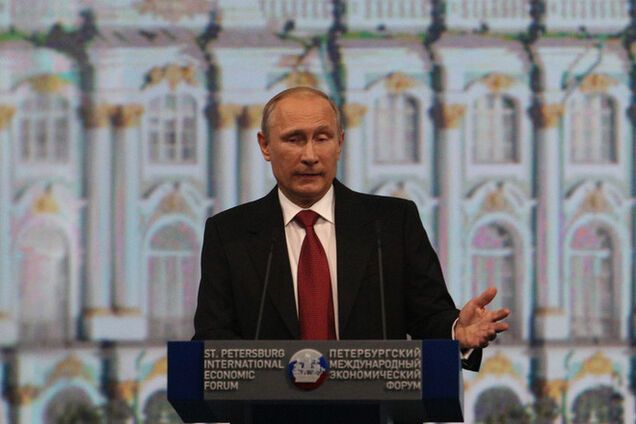 Путін схвалив кримінальну відповідальність за приховування жителями Криму другого громадянства