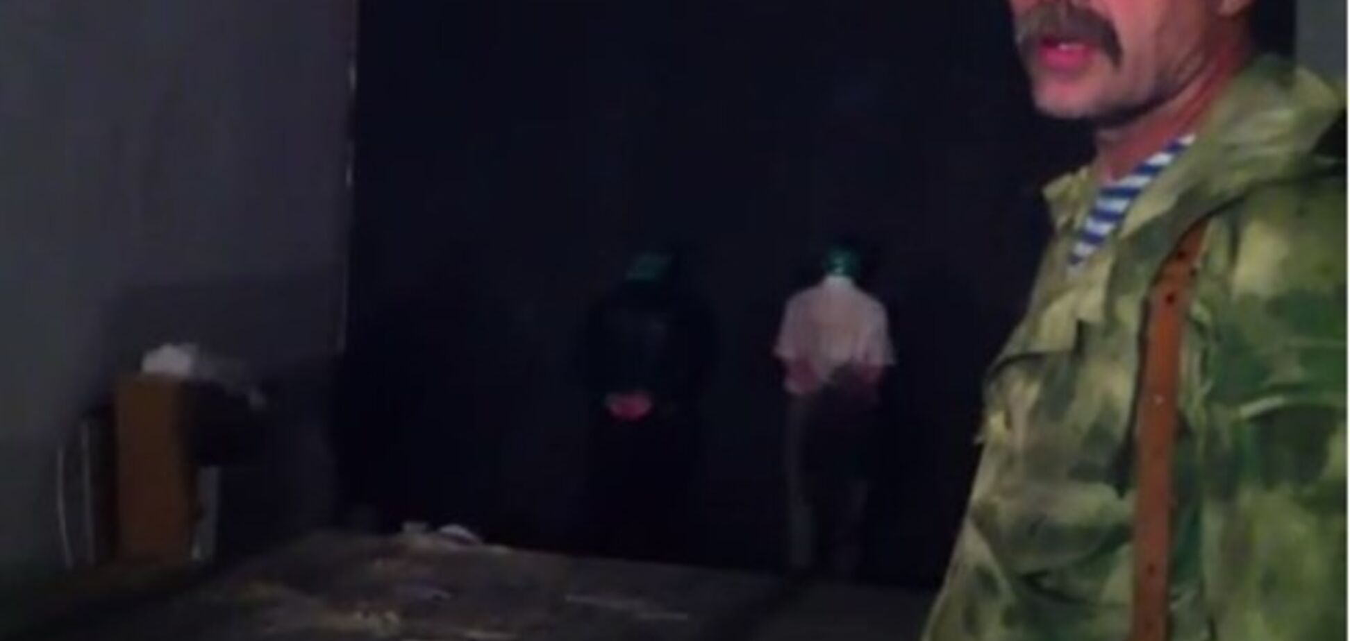 Террорист Бес записал видео расстрела украинских офицеров и пригрозил убить еще шестерых
